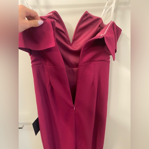 Lulu’s - “My Favorite Night” Magenta Off-the-Shoulder Bodycon Midi Dress - Picture 4 of 4